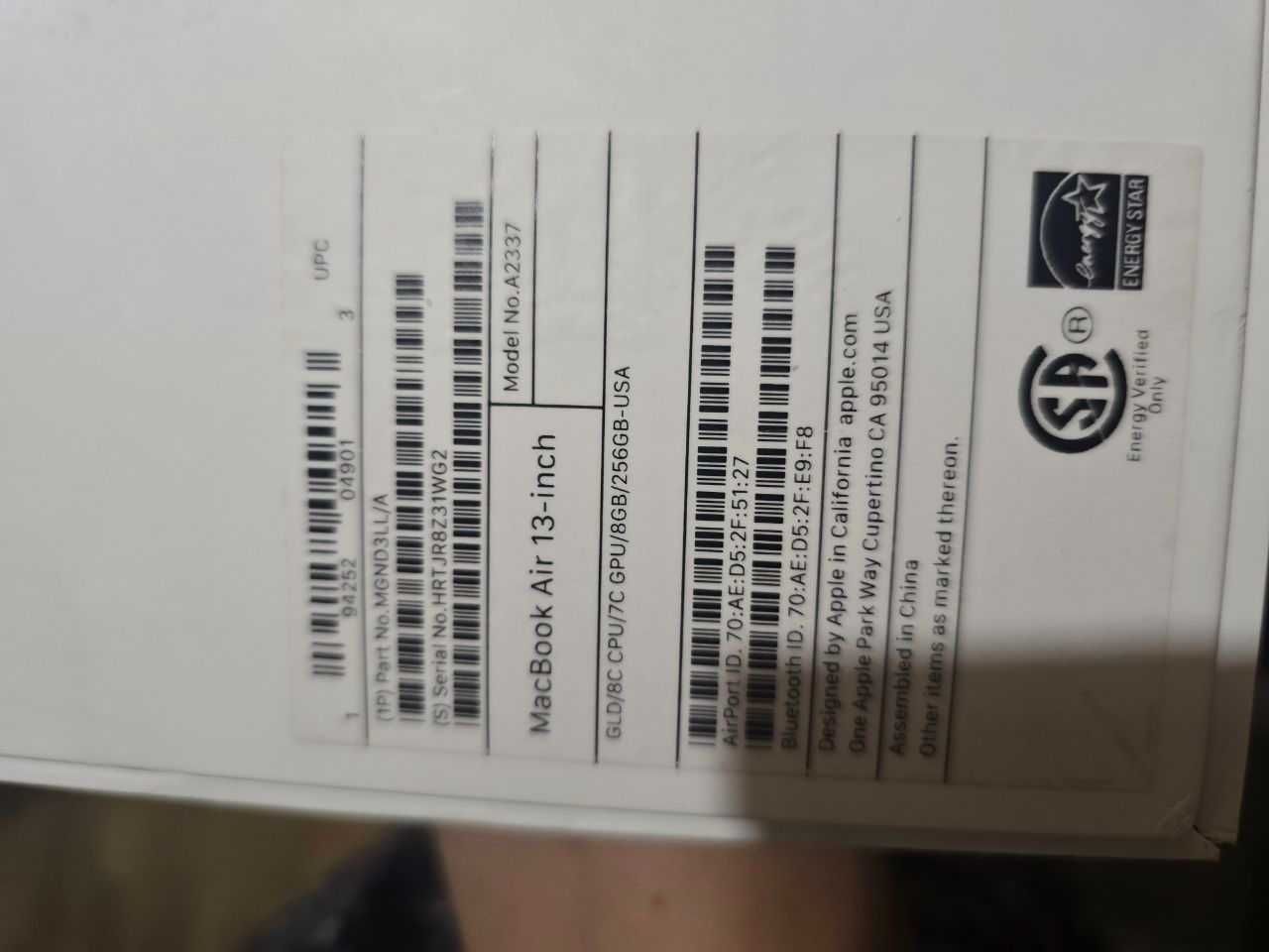 Продаю Macbook M1 13 8/256 в идеальном состоянии