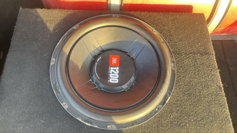 Sambufer JBL 1200 hancar saund yashigi bilan