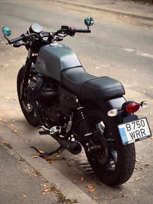 Moto Guzzi V7 III Stone 2019