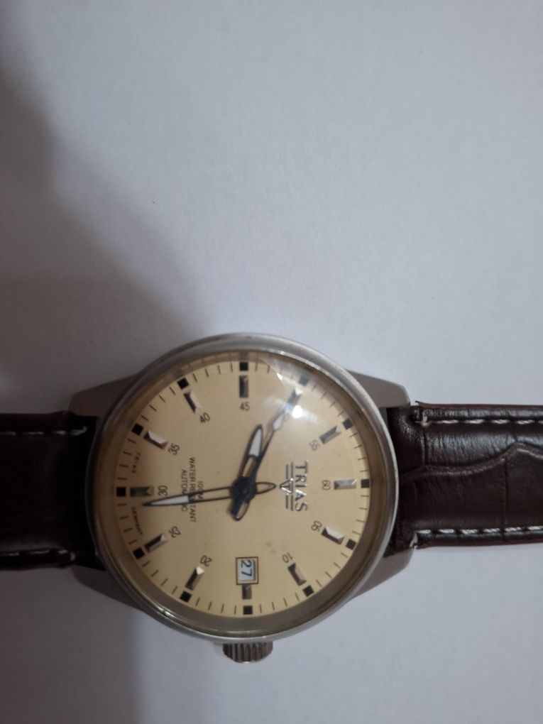 Vind ceas automatic trias
