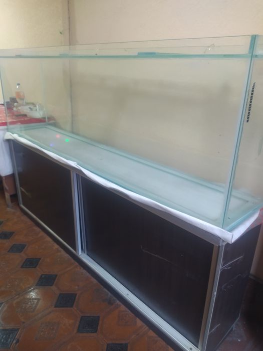 Срочно продается аквариум под живую рыбу 600литров не дорого