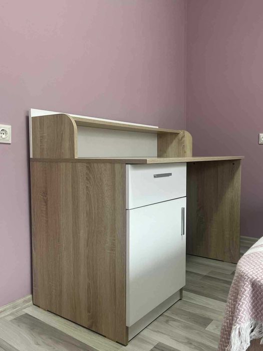 Ученическо бюро  перфектно състояние