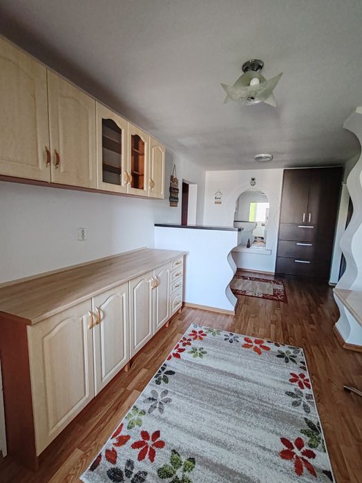 Închiriez apartament 2 camere decomandat mobilat/utilat 350€