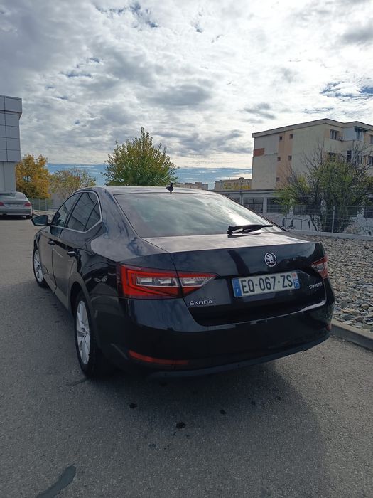 Skoda Superb, automata, km reali