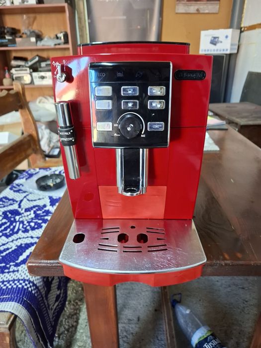 Aparat cafea Delonghi