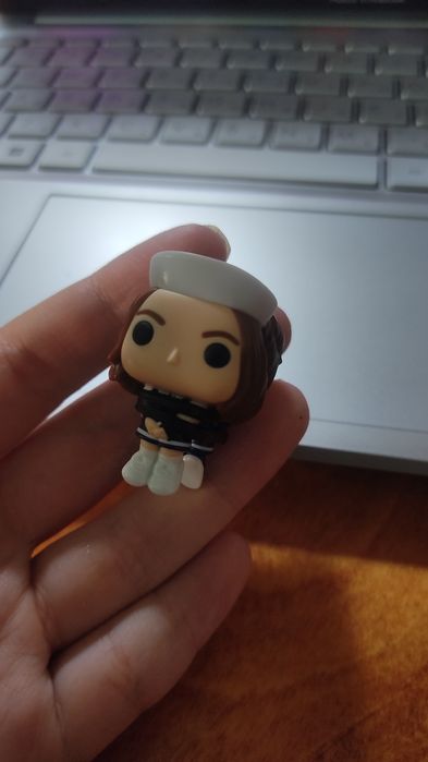 Киндер joy stranger things