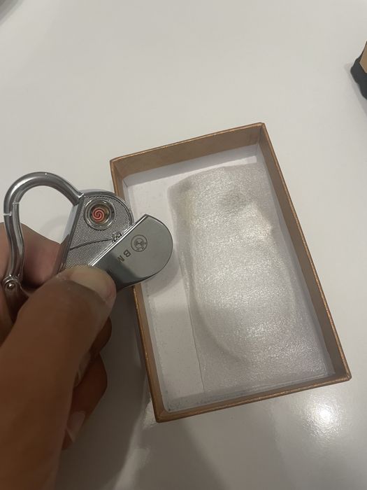 USB запалка на BMW /чисто нова/