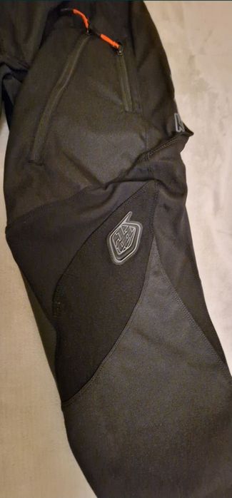 Vand pantaloni moto, atv, mtb Troy Lee Designs Scout  NOI CU ETICHETA