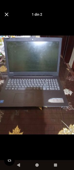 Vând laptop Lenovo