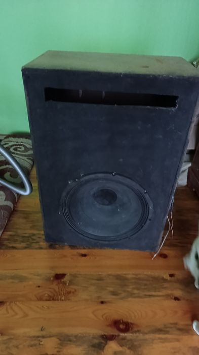 Отдам даром пылисос,пианино Беларусь,колонку.