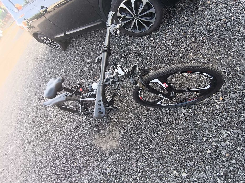 Vând bicicletă pliabilă Amin 686 GT, roți pe 26”,
