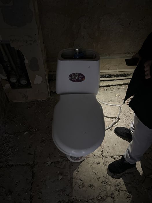 Унитаз продам бу для стройки