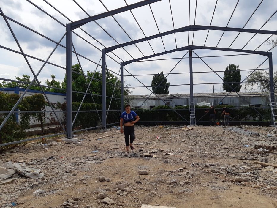 Vand hale metalice structuri IPE, confecționam orice dimensiune ( de