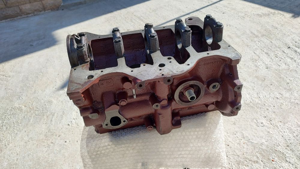 Bloc motor nou Dacia 1310  1,4  1998  neechipat