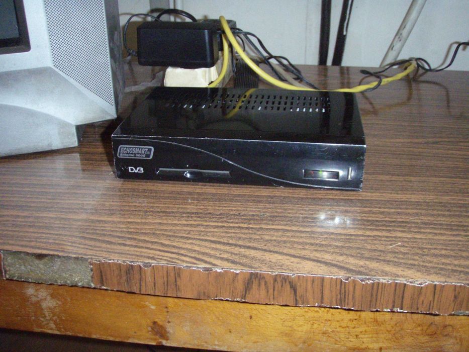 Receptor satelit SD (fara HDMI) Echosmart (asemanator Dreambox DM500s)
