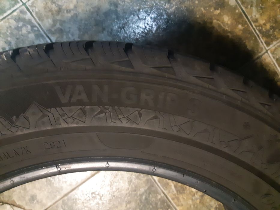 9мм! 215 60 17C Semperit speed grip 3