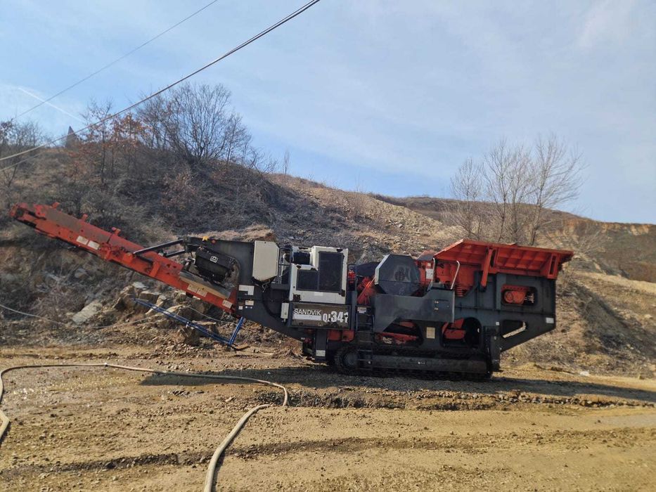 Vand concasor mobil Sandvic QJ 341