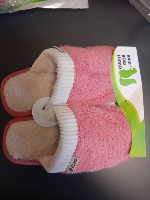 Papuci de casă de iarnă.