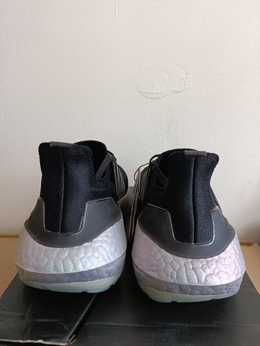 Adidas UltraBoost 21 номер 38 код 37A