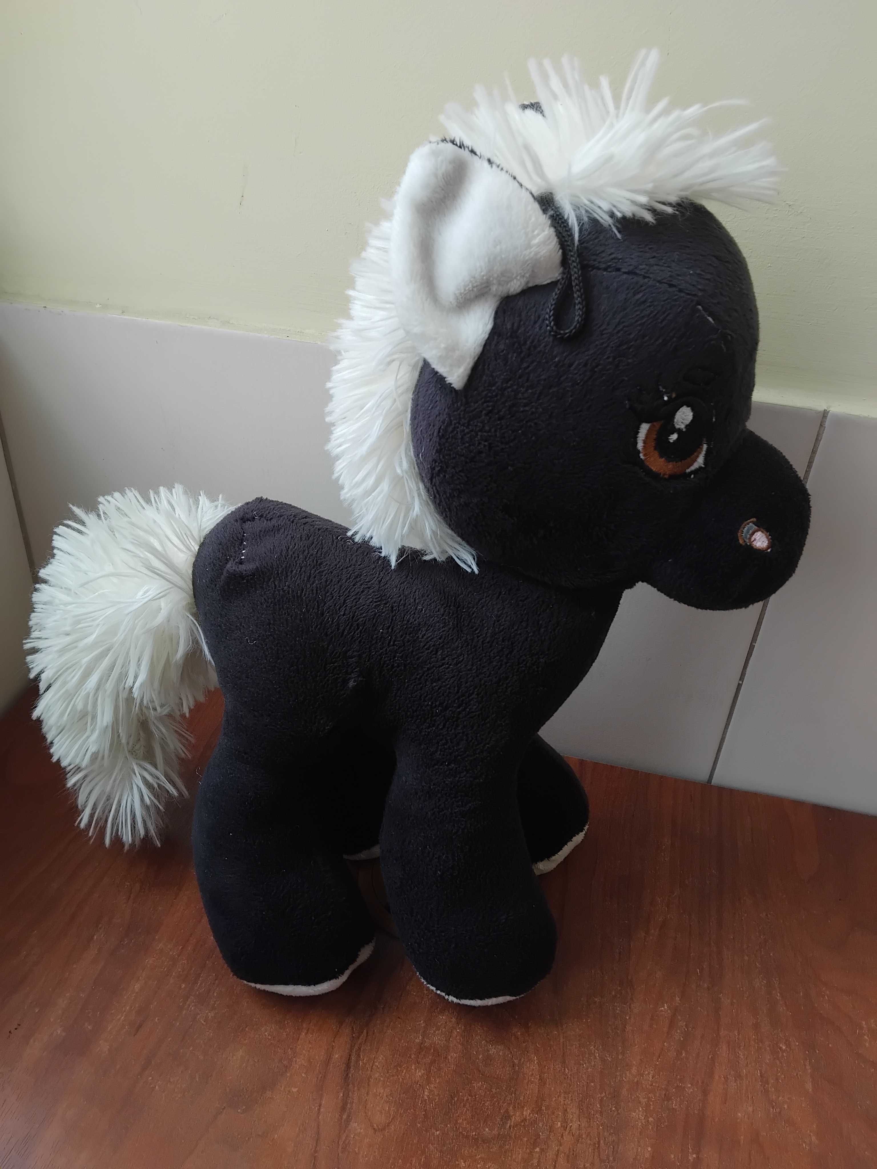 Paul Import Hamburg - оригинална играчка ПОНИ