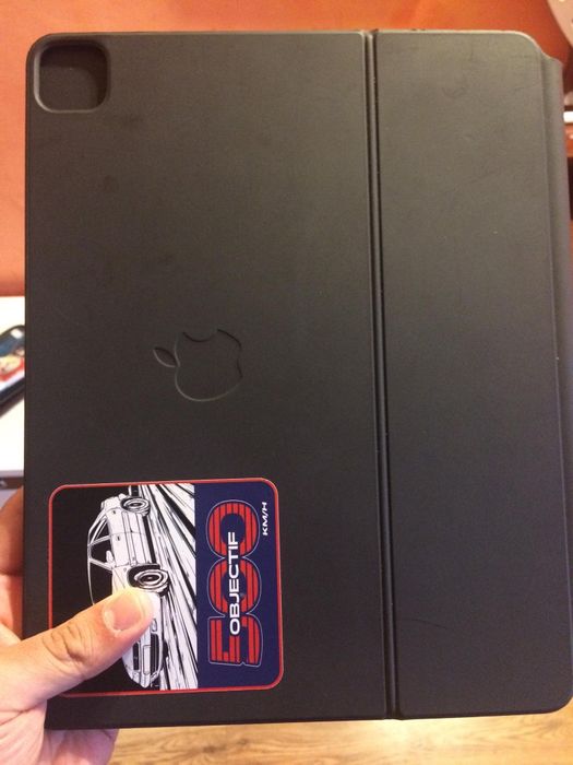 Husa cu tastatura Apple Magic Keyboard pentru iPad Air 13" (M3)