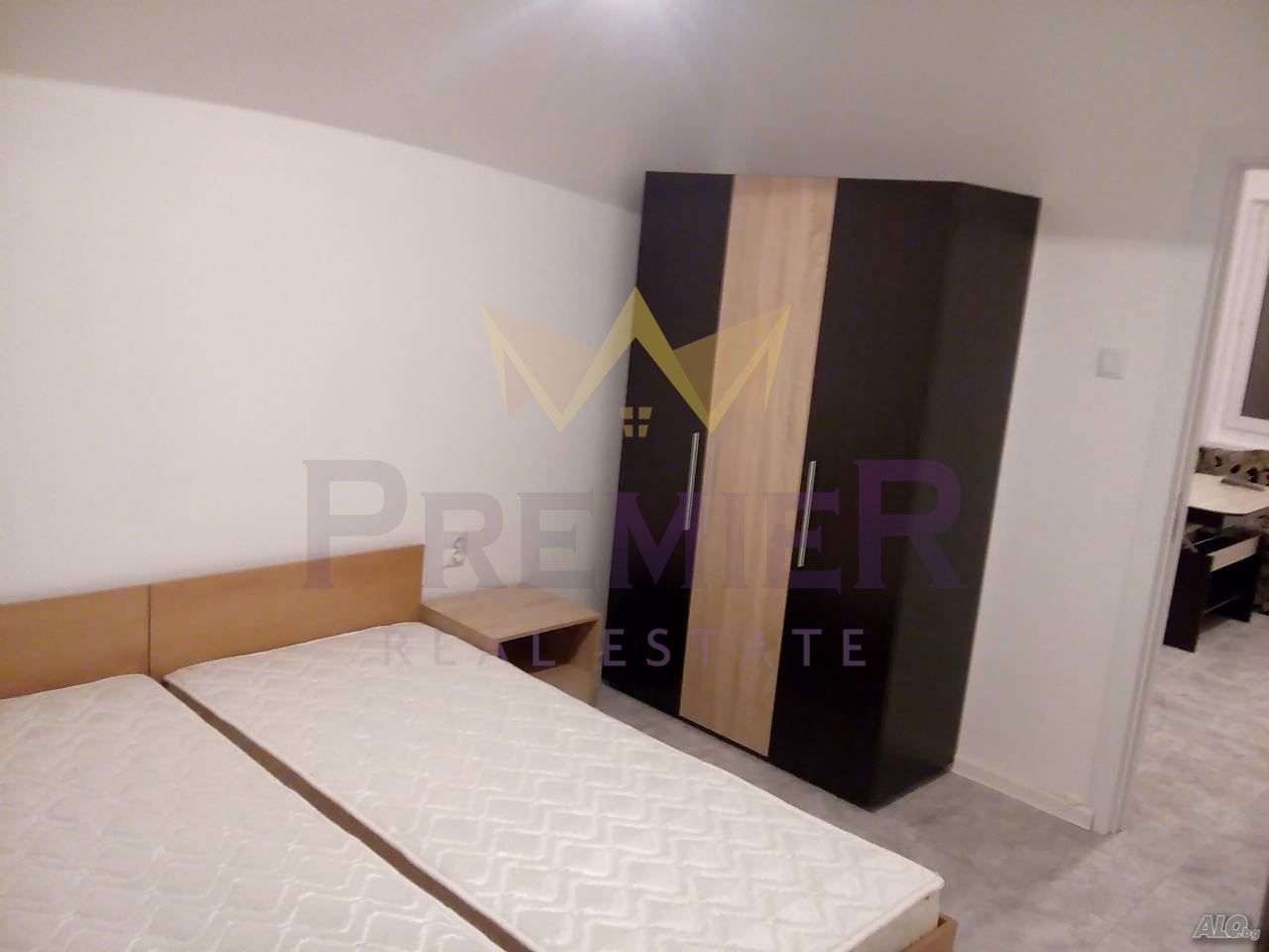 Дава се под наем Етаж от къща в Варна, Галата - 40 кв.м за 306 € - Снимка #3