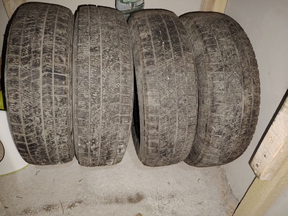 Шины BRIDGESTONE, в хорошем состоянии в г Астана