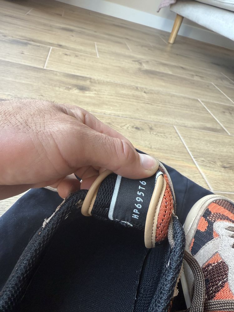 Valentino Garavani rockrunner