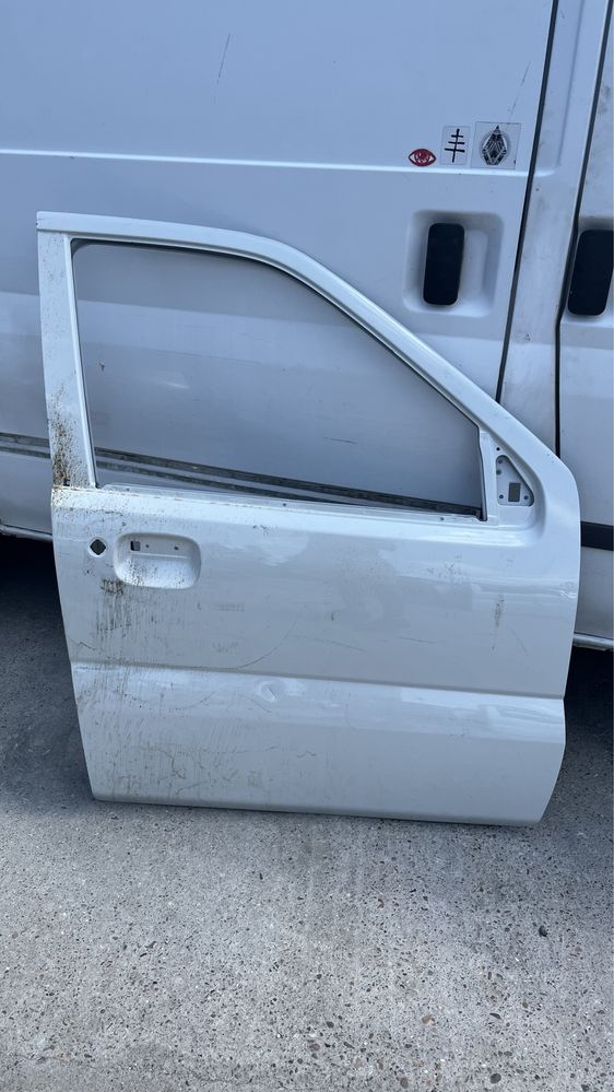 Предна дясна и задна дясна врата Suzuki Ignis 2003-2008