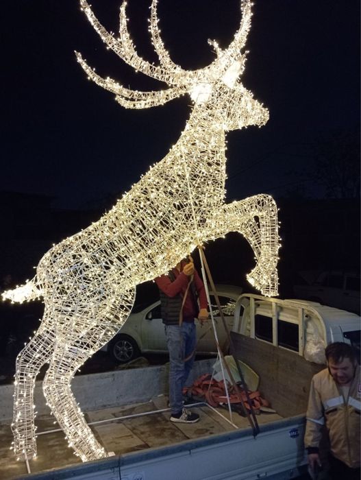 Новогоднее оформление. Yangi yil bezaklari