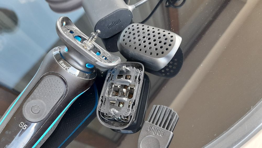 Aparat de ras Braun S5