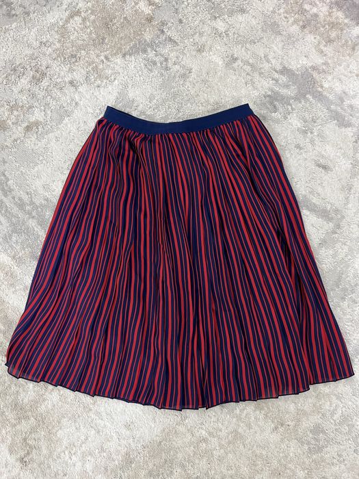 Платья и юбки для женщин и девочек,б/у и новые,состояние очень хорошее