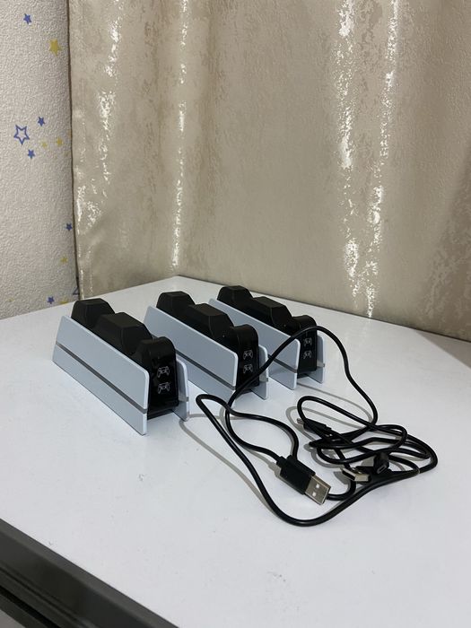 Продам док-станции для контроллеров PS5