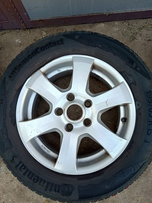 Jante Volkswagen cu anvelope iarna  195/65/15