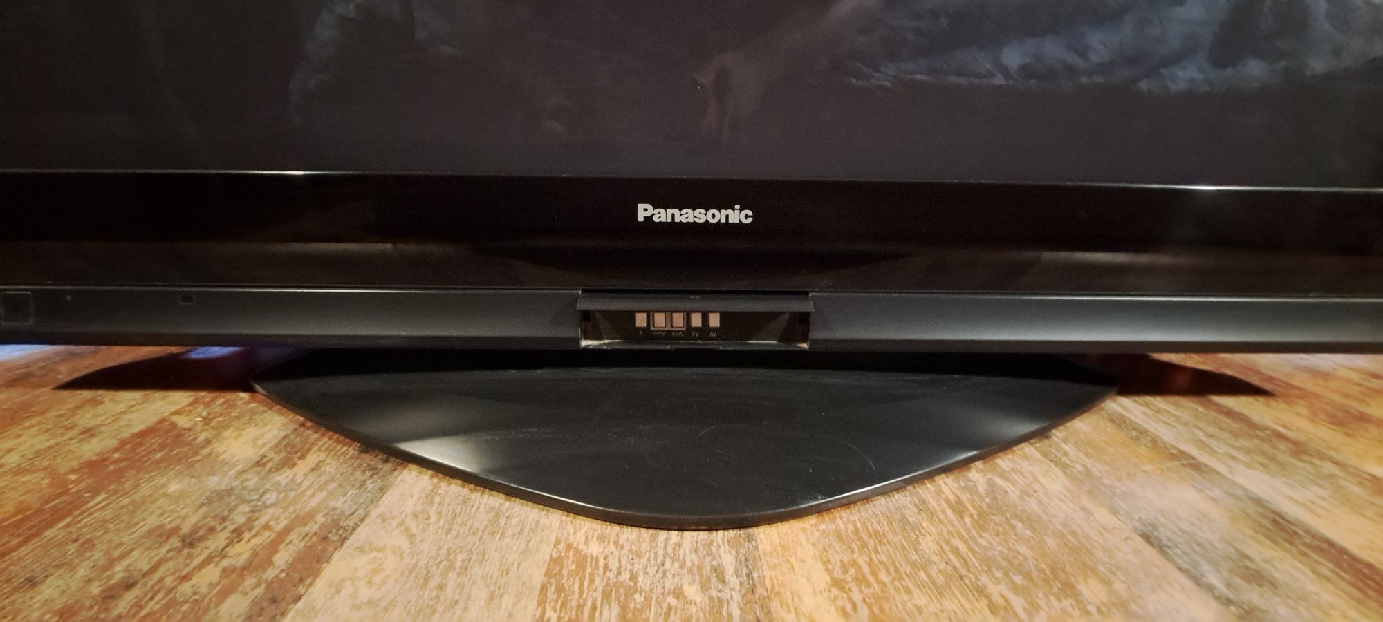 Телевизор Panansonic 42"