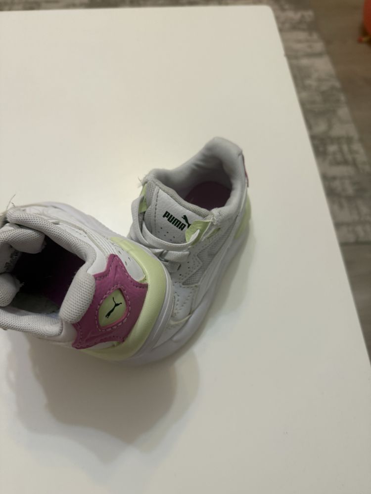 Adidasi Puma nr 24