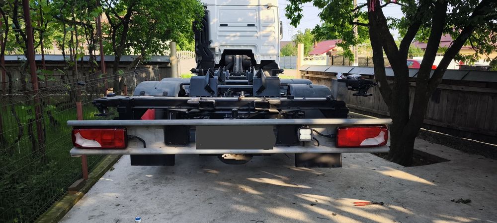 MAN TGX BDF cu tandem pentru containere