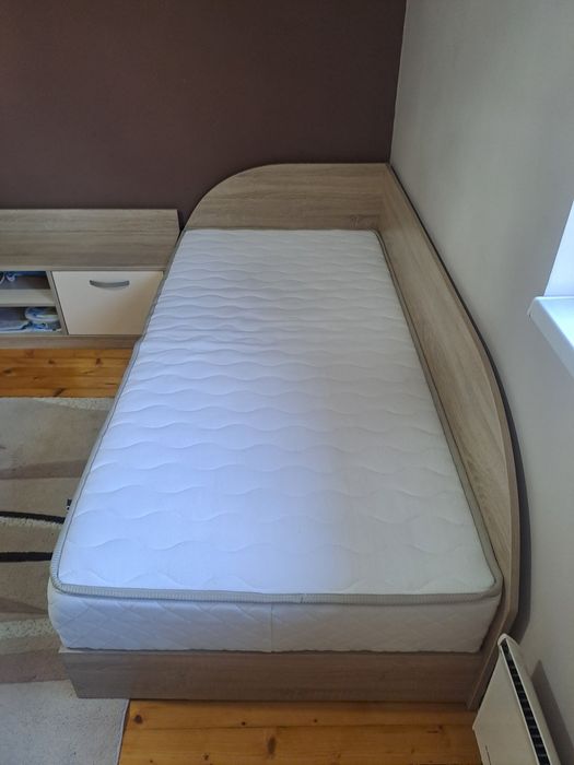 легла 190/90 +матраци