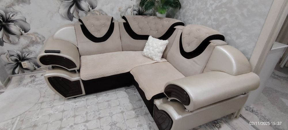 Продам мягкий уголок