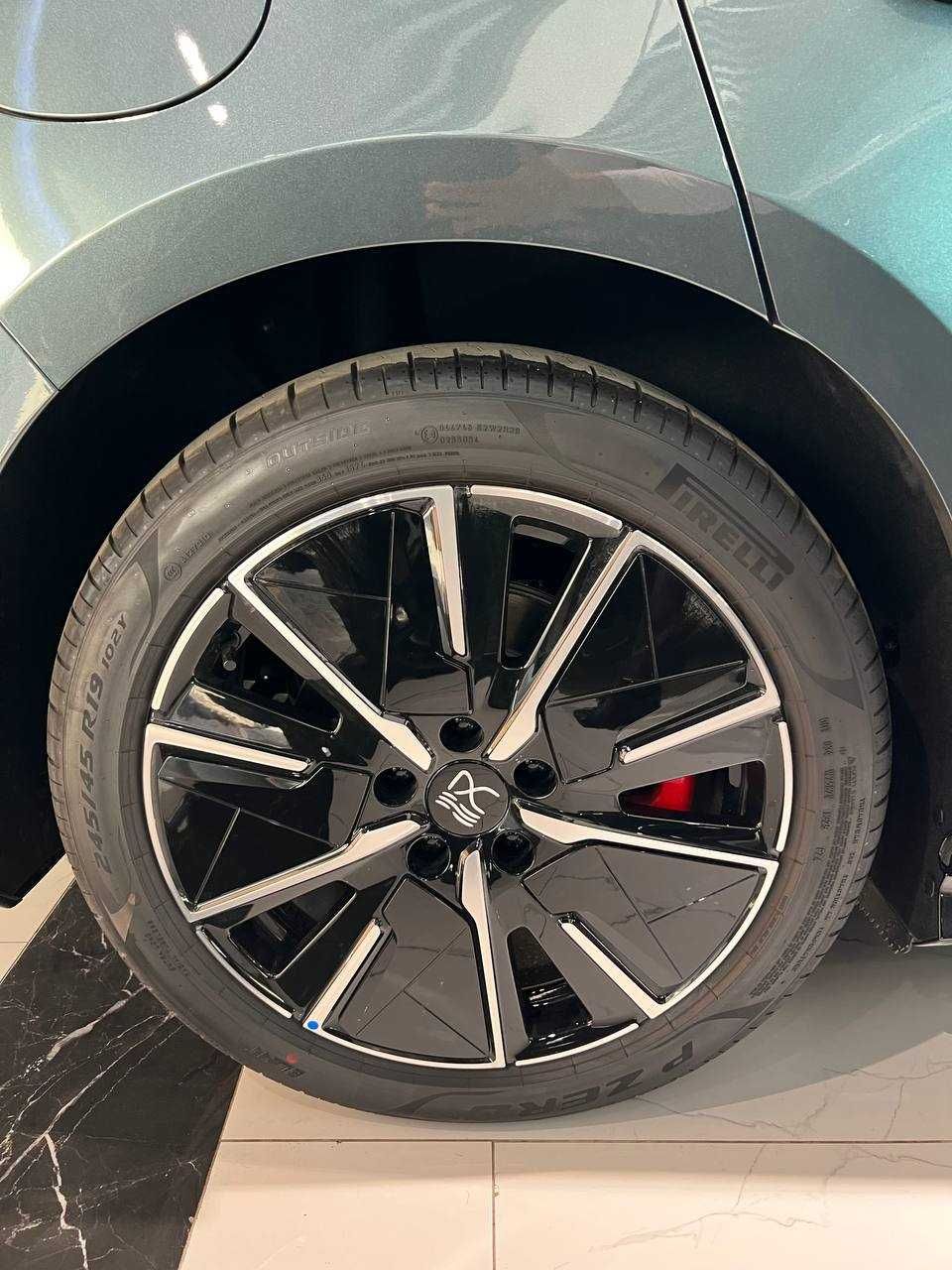 BYD Han L 2-pozitsiya Yashil sotuvda tayyor  680 ta ot kuchi