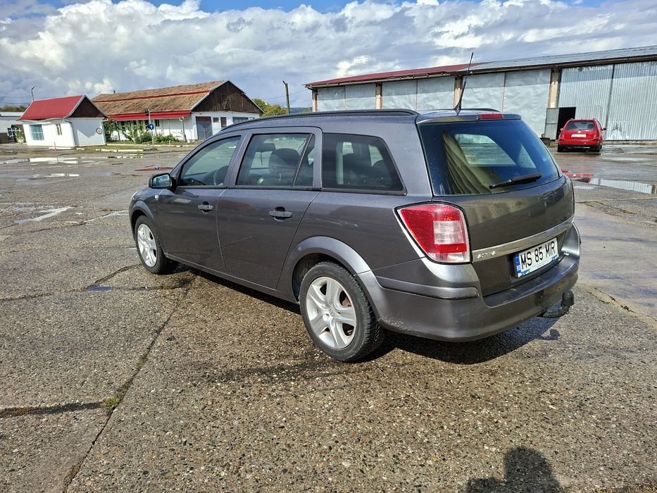 Opel Astra H an 2009