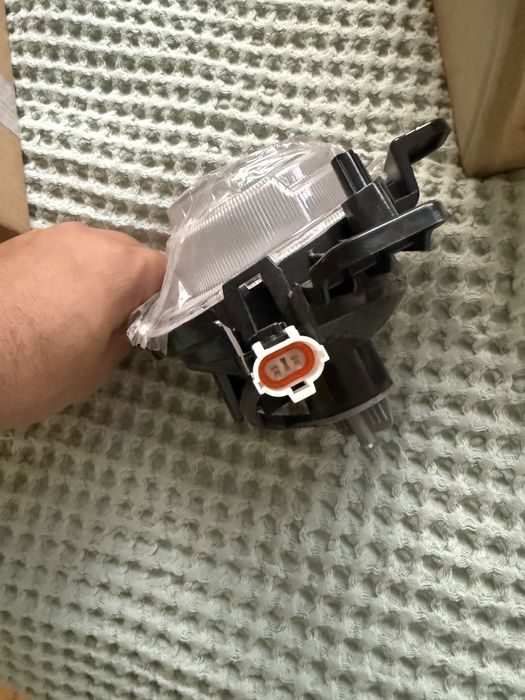 Новые левые ПТФ для Kia Rio 4 FB в коробке, не распакованные