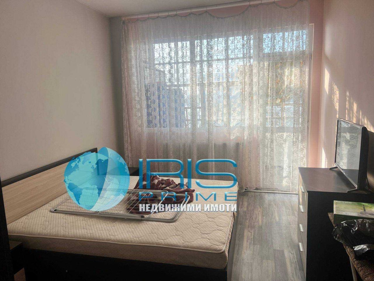 Продава се Четиристаен апартамент в Шумен, Център - 104 кв.м за 1443 €/кв.м - Снимка #5