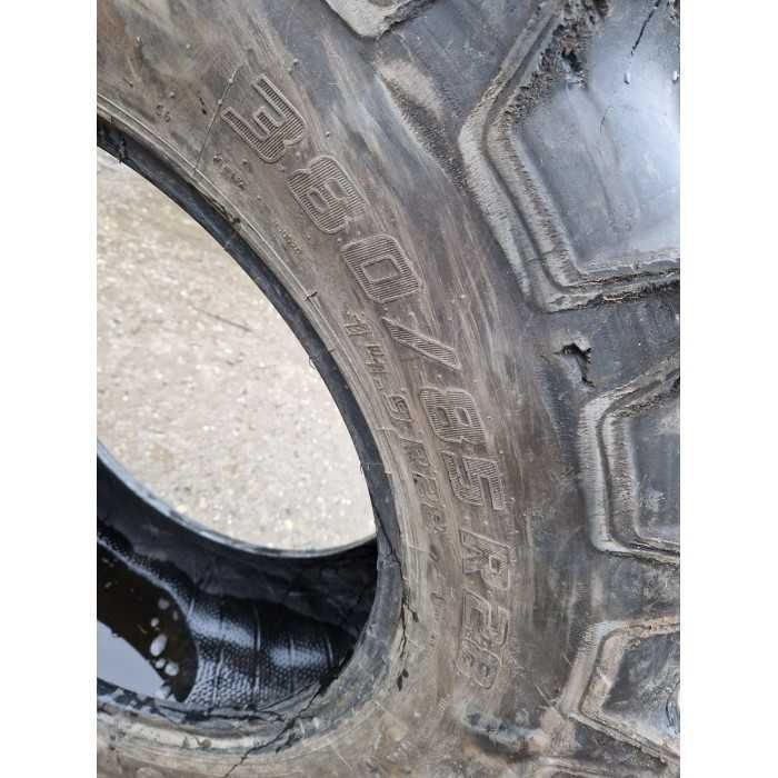 Anvelope 380/85R28, 14.9R28 și 14.9-28 marca Cultor.