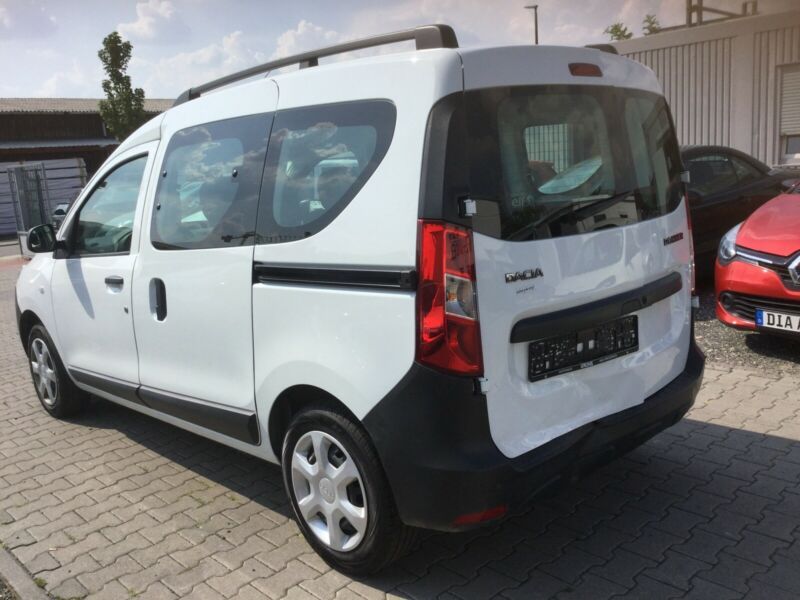 НА ЧАСТИ! Dacia Dokker 1.6i 102кс. 2018 г. H4MD740 Nissan Климатик