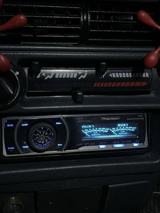 Пионер Дельфин/Pioneer Deh-P6050UB