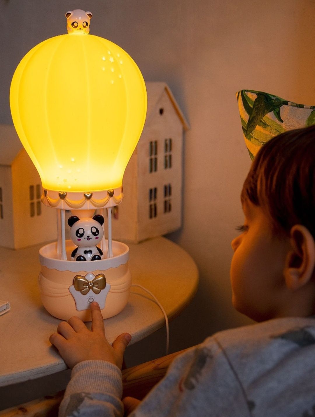 Светильник ночник детский Космонавт и Воздушный шар с пандой подарок