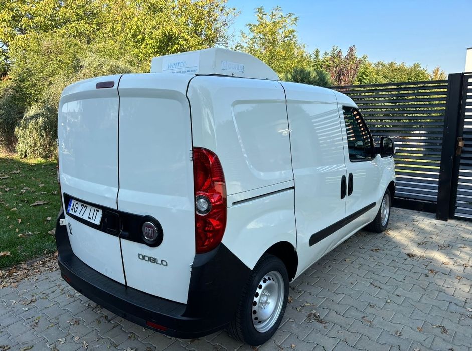 Vand fiat doblo cu frig