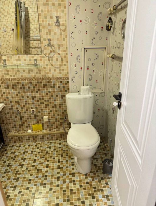 Чиланзар 9 2/1/4 Кирп дом балк 2/6 чистая ремонт 54 метр квадрат