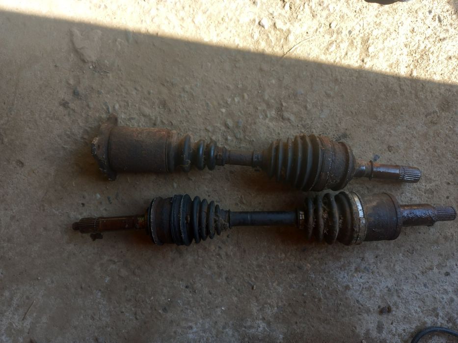 Dezmembrez suzuki vitara